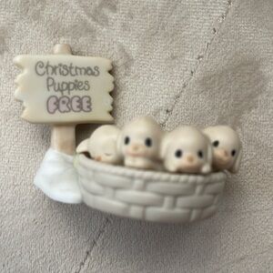Precious Moments Christmas Puppies figurine